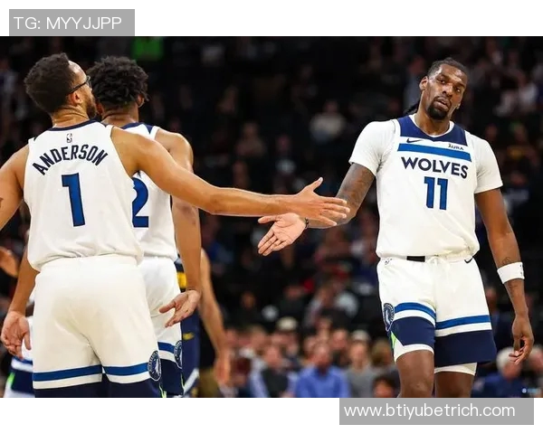 里德鼓励末端球员坚持努力提高自我要求迎接挑战