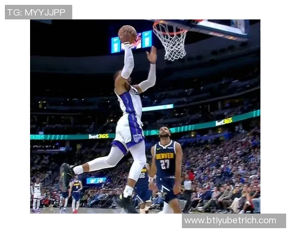 山东男篮正式签约前掘金球员德沃恩艾库恩珀塞尔加盟助力新赛季